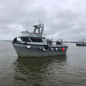 P2562M-HIGHLY MOTIVATED SELLER!!! '89 BAY MARINE, 16' WIDE